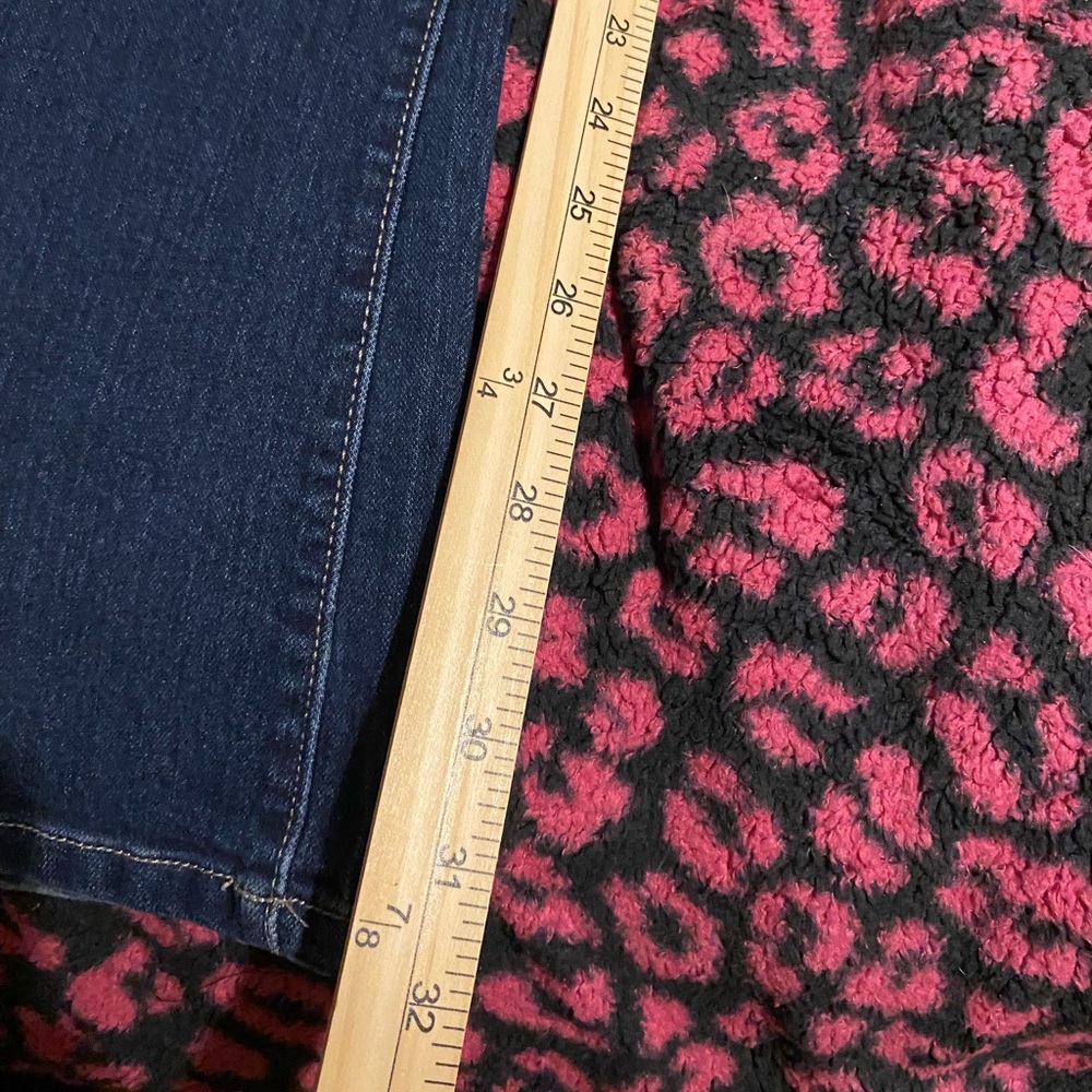 mid rise bootcut jeans - Picture 6 of 6